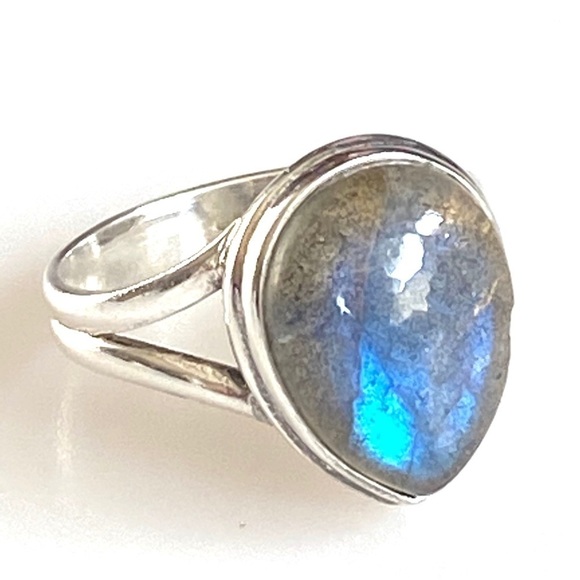 Labradorite Sterling 925 Ring Size 9 Artisan Flaw chip on the side - Picture 12 of 16